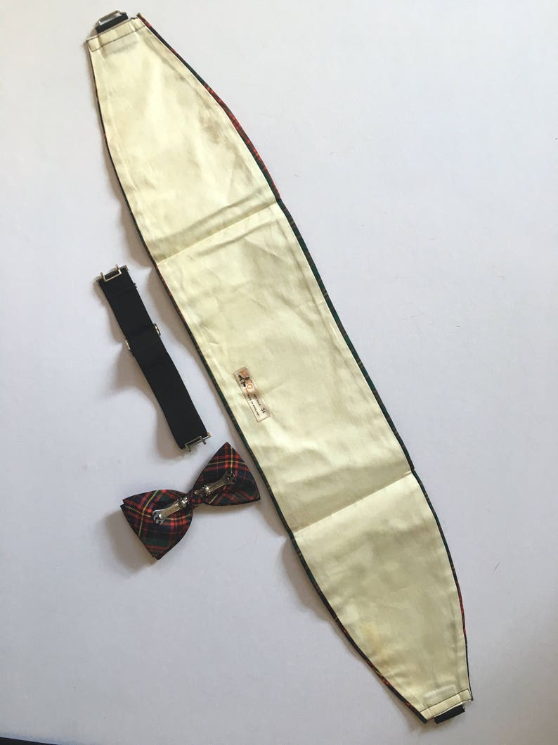 Cummerbund Vintage 1950s Formal Wedding Mens Tuxedo Suit Accessories Red Green Tartan Plaid Cumberbund England 3pc Set Silk Clip On Bow Tie