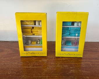 Vintage Dollhouse Miniature Bathroom Cabinet 1:12 Scale  NOS