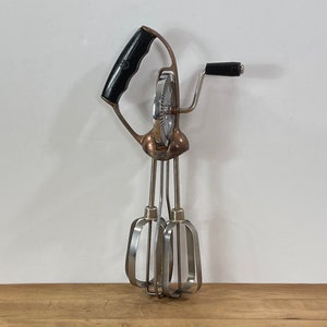 Black and Copper Toned Hand Egg Beater / Mixer, Plastic Handle and Knob on Crank by T & S, Made in USA