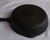 Wagner Ware 5, 8 inch cast iron skillet. Made in USA by Wagner Manufacturing in the 1960 39 s. Good Condition.