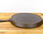 Unmarked Lodge 9, 10 1 2 quot Cast Iron Griddle. Excellent Condition. Manufactured in the 1950 39 s