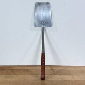 Household 13 1/2&quot; Stainless Steel Spatula with Reddish Brown Hard Wood Handle, Steel Flipper, Made in USA, No Drainage Slots