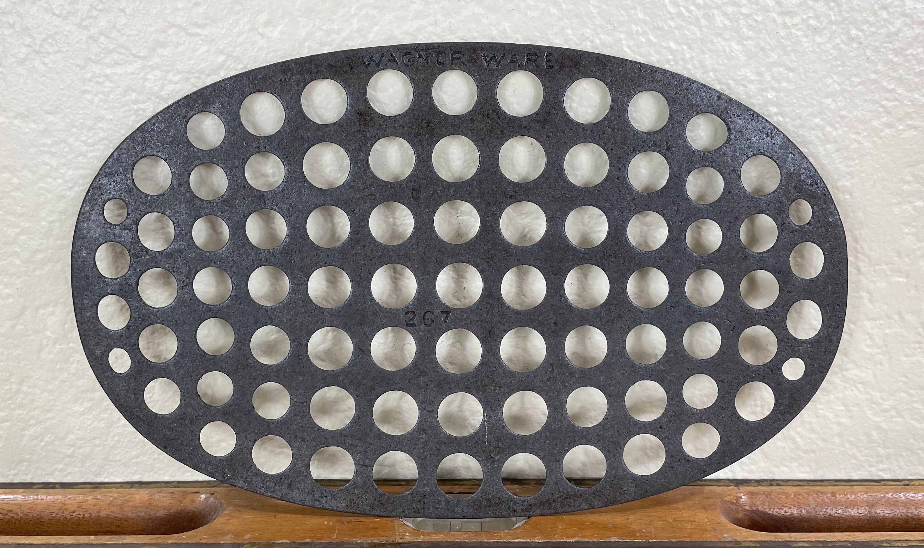 Wagnerware Sidney O No 7 Oval Drip Drop Roaster, 1287 With Matching