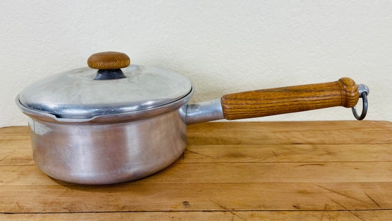 Aluminum Sauce Pan by Krischer, 2 Quart Sauce Pan Pot With Wood