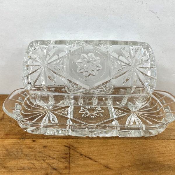 Early American Prescut Butter dish by  Anchor Hocking, Clear Pressed Glass Quarter Pound Butter Dish, Star/Flower and Sunburst Pattern