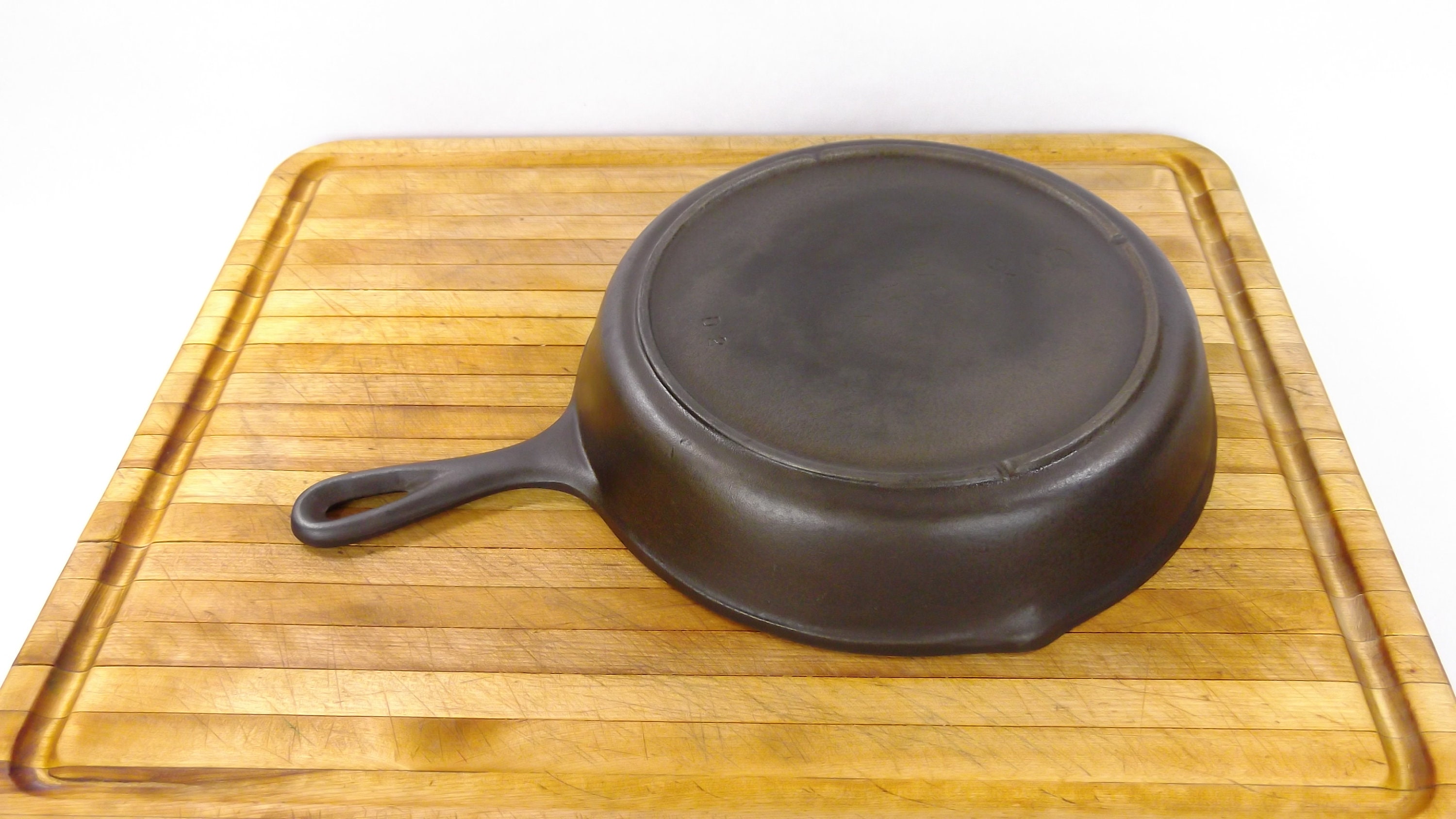 SMALL SK #3 CAST IRON SKILLET 6 1/2 INCH DIAMETER MADE IN USA - FREE  SHIPPING
