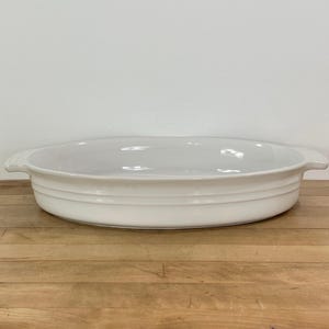 Le Creuset 14&quot; White Oval Stoneware Open Baker 16-21, Le Creuset Large Ceramic Roasting / Baking Dish, Le Creuset Poterie