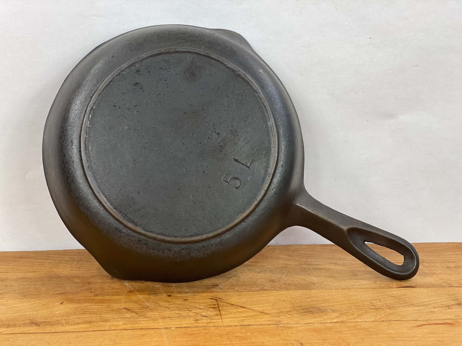 BSR Red Mountain 5L Cast Iron Skillet W/heat Ring. Made by Birmingham