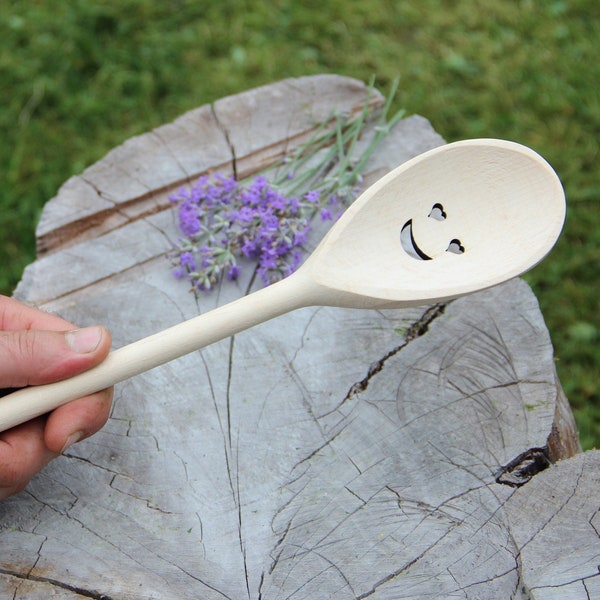 Natural wood spoon, heart shaped eyes spoon, long wood spoon, spoon for gift, unique funny spoon, smiling face spoon, kitchen utensils