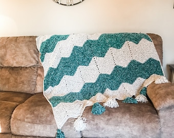 Ripple Throw Blanket Crochet Pattern | Chevron Blanket | Zig Zag Crochet Blanket | Bernat Baby Velvet Yarn | Plush Yarn | Tassel Blanket