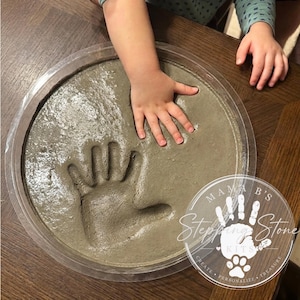 DIY Personalized Garden Stone Kit – Handprint Garden Stone – Fathers Day Gift for Dad or Grandpa