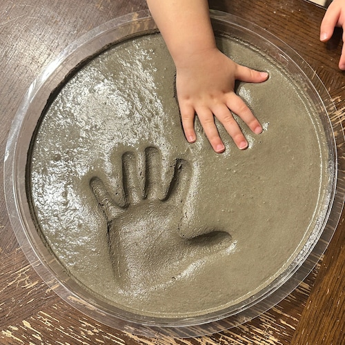 DIY Personalized Garden Stone Kit – Handprint Garden Stone – Fathers Day Gift for Dad or Grandpa