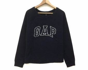 white gap jumper