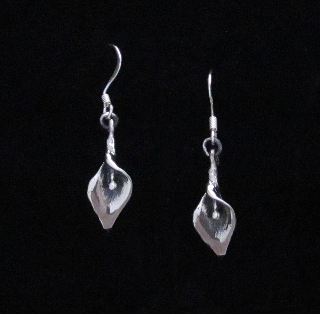 Sterling Silver Calla Lily Dangle Earring