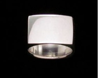 Anillo cuadrado de plata de ley