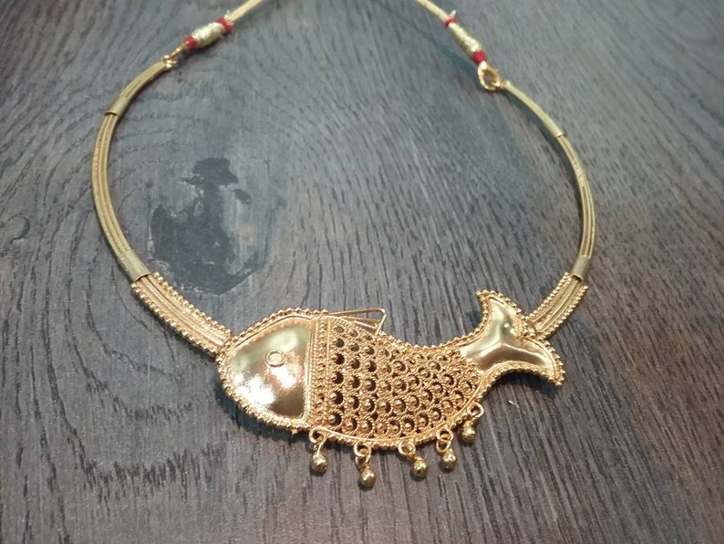 Ethnic Indian traditional gold plated padmavat neckline choker necklace set