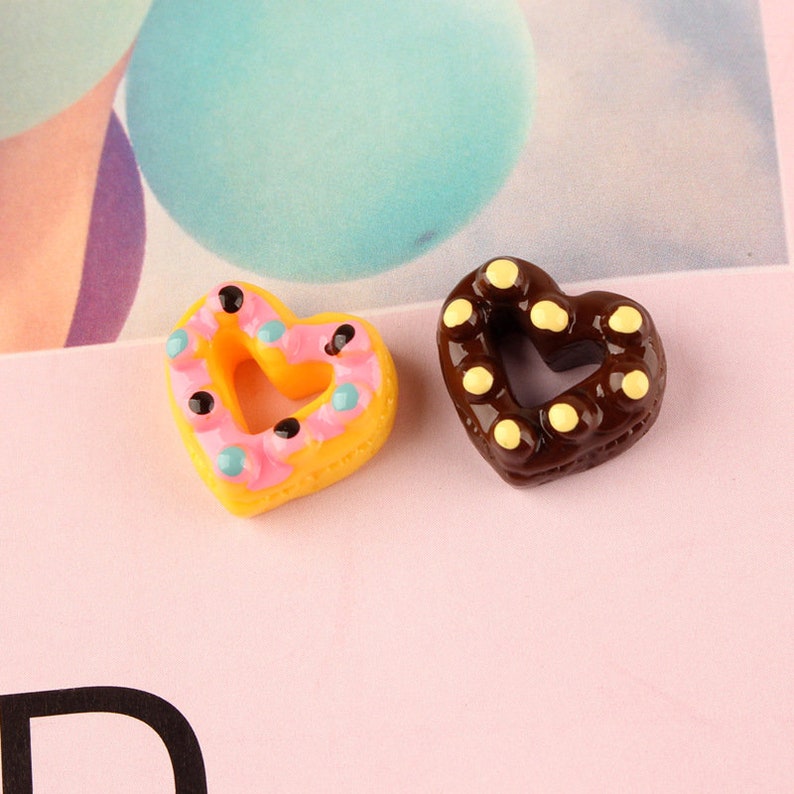 Heart shaped donut Resin Slime Charms cabochons Ornament or Scrapbook DIY Crafts RCA316