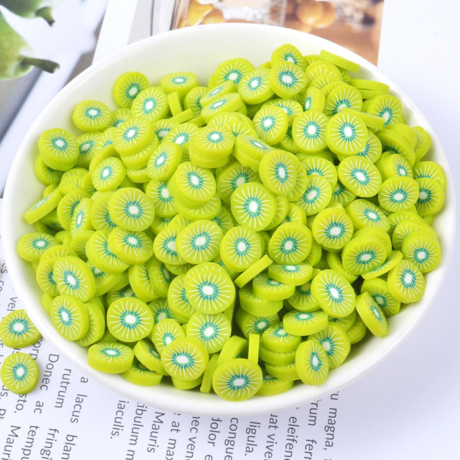 Kiwi Fruit polymer clay slices / Fruit fake sprinkles / Ideal for resin  epoxy crafts / Size 10 mm x 3mm thick