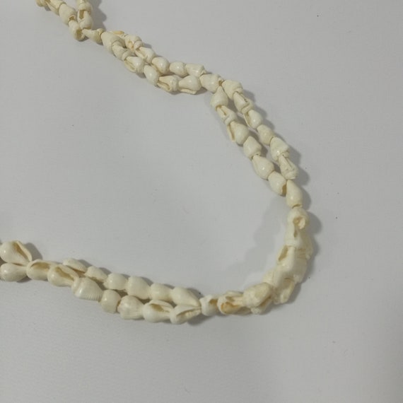 Vintage Cowrie Shell Necklace Beaded Loops Hawaii… - image 3