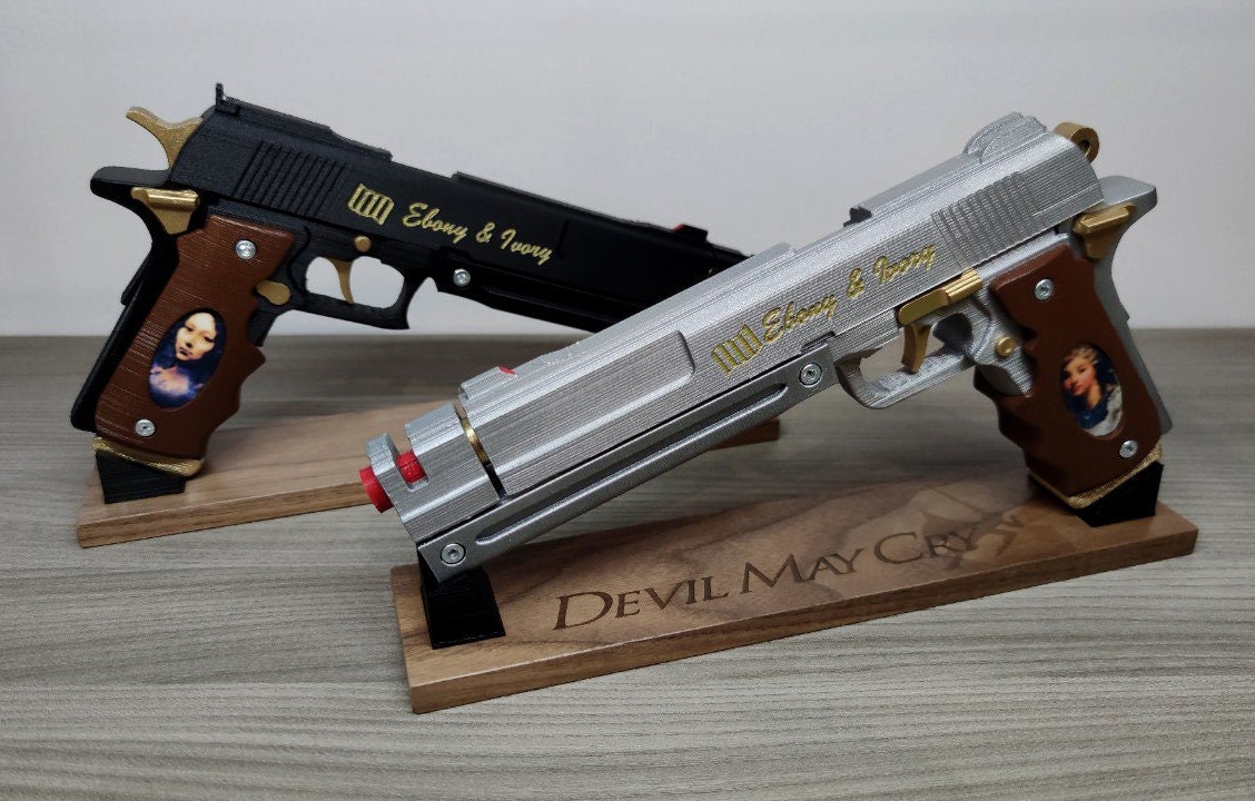Devil-may-cry-ebony-and-ivory-pistols