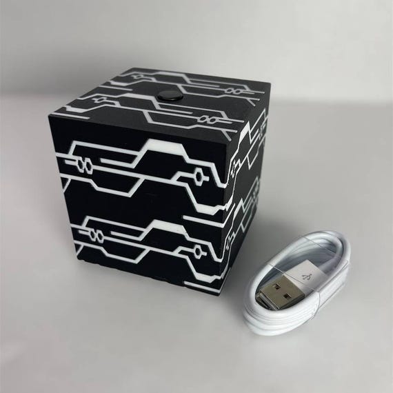 NieR Automata 2B ブラックボックス - 3Dナイトライト USB LEDテーブル