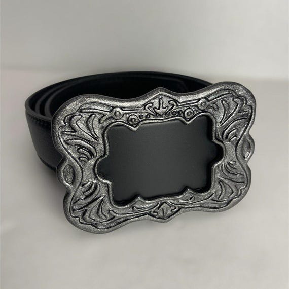 激レア！ CAPCOM DEVIL MAY CRY4 ダンテ バックル 激レア！ CAPCOM DEVIL MAY CRY4 ダンテ バックル Devil May Cry 4