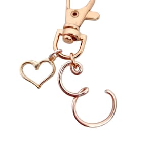 Initial keychain with heart charm , custom initial keychain, rose gold keychain, Keychain, custom keychain, keychain charm, initial keychain