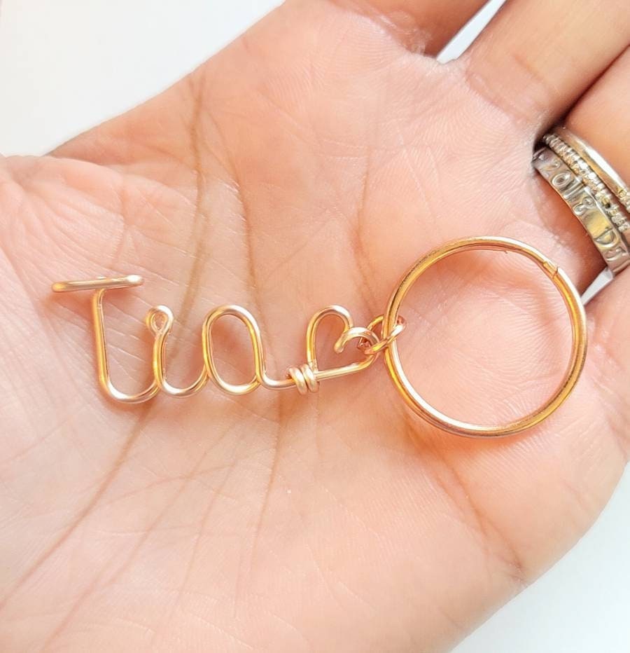Tia keychain, Aunt Keychain, custom name keychain, Name keychain, Keychain, custom keychain, keychain charm, aunt gifts, gifts for aunt
