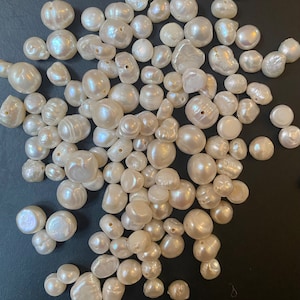 100 cream freshwater pearl beads 3-8 mm mix. Natural pearl beads