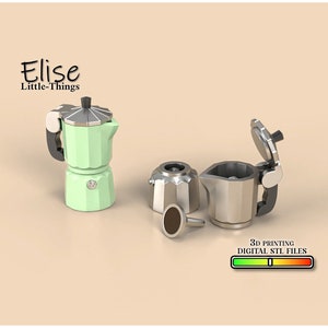 Może przedstawiać: Dwa modele do druku 3D dzbanka do kawy, jeden w kolorze zielonym, a drugi srebrnym. W obrazie widoczny jest tekst "Elise Little-Things" i "Druk 3D Cyfrowe pliki STL".