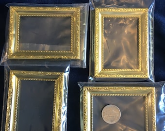 AirAds Dollhouse Miniature Pictures Frame Photo Frames; Lot 4 frames