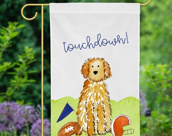 Sportig fotbollsdoodle trädgårdsflagga | Goldendoodle, Bernadoodle, Labradoodle höstfotbollsgårdsflagga, fotbollsdekoration för baklucka