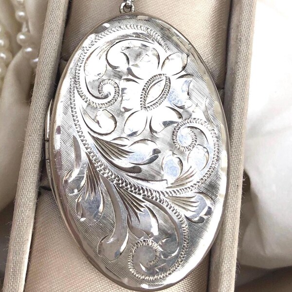 Victorian Style Silver Locket Photo Pendant Oval with Engraved Scrolls & Acanthus Leaves Plain Back For Engraving Family Pet Memories