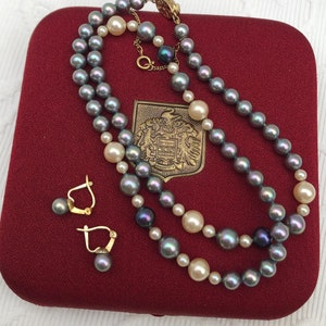 Majorica Peacock Pearl Necklace Grey Cream on Vermeil Silver