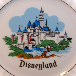 Disneyland Souvenir Wall Plate - Vintage 1970's - Sleeping Beauty's Castle