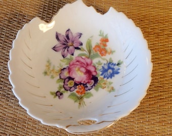 Occupied Japan Ceramic Dish ~ Floral Leaf Shaped Trinket/Ring Dish