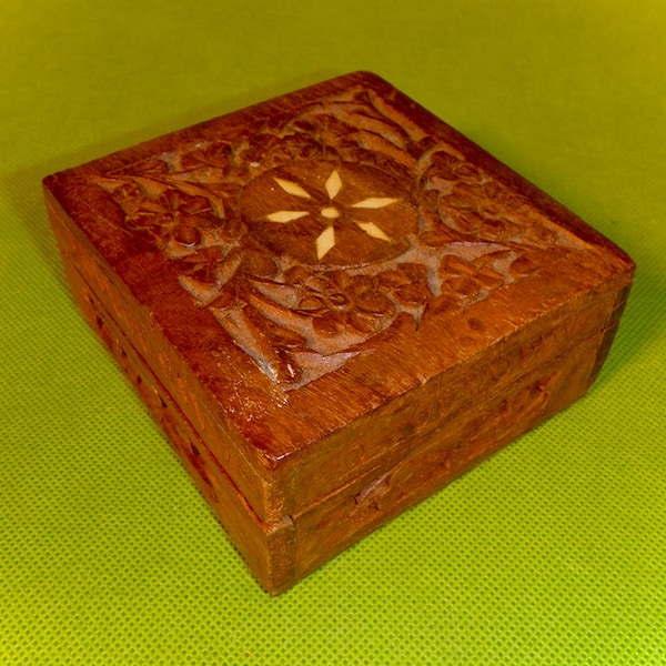 Hand-Carved Wood Box - Hinged Lid - Inlaid Top - Trinket Box - Made in India