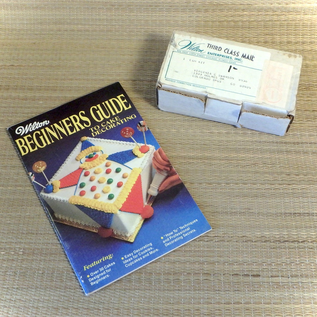 Wilton Cake Decorating Starter Kit Beginners Guide to Cake Etsy