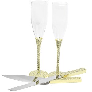 Personalized Gold Wedding Champagne Glasses, Silver Toasting Flutes, Wedding Champagne Flutes with rhinestones, Monogram Glasses.