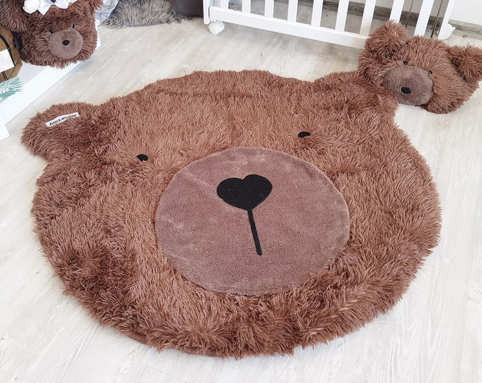 Customizable Bear Nursery Rug - Plush Baby Room Decor, Handmade Playmat for Woodland Theme, Personalized Soft Rug