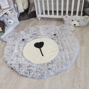 Flauschiger Bärenteppich für Baby Jungen - Personalisierte Waldabenteuer Kinderzimmer Dekor, Weiche niedliche Bären Matte als Baby Geschenk