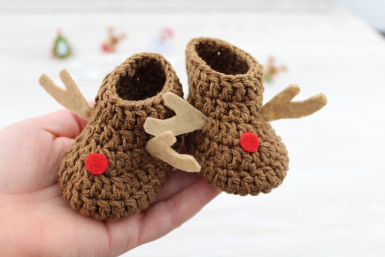 newborn christmas booties