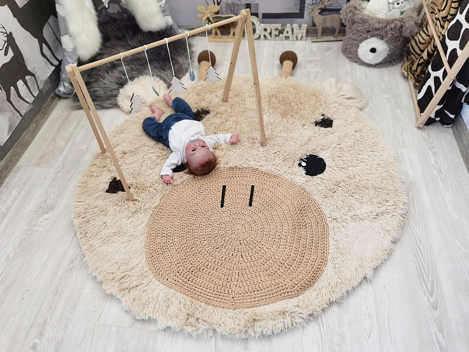 giraffe rug for nursery