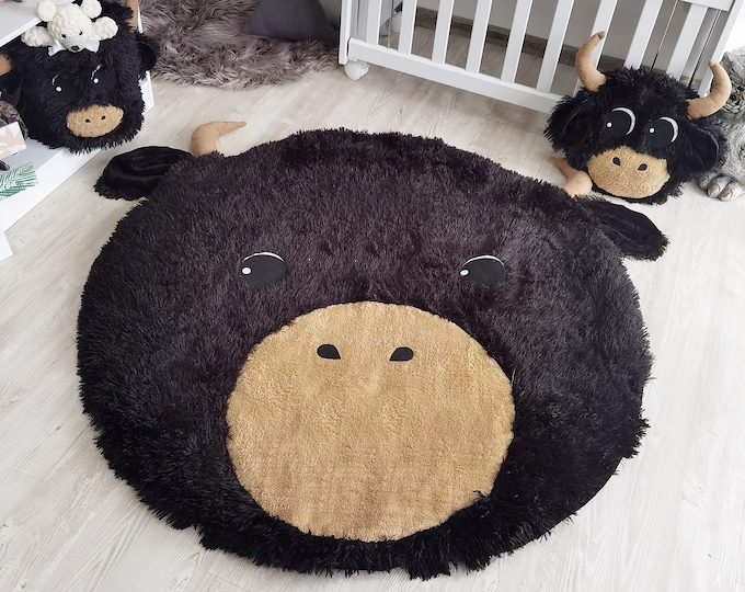 Highland Cow Nursery Rug - Soft Baby Room Decor Playmat, Unique Handmade Gift for New Baby, Personalized Animal Rug, Decorative Cow Mat