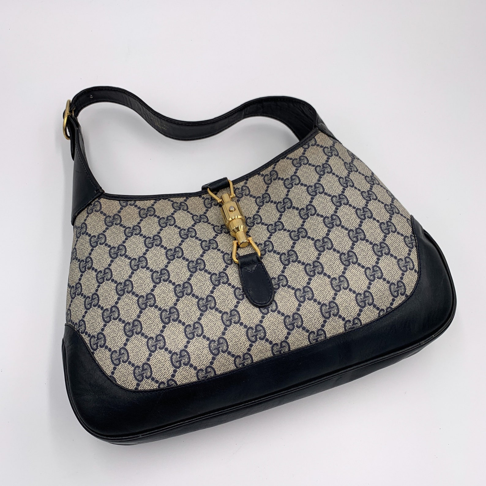 gucci monogram jackie