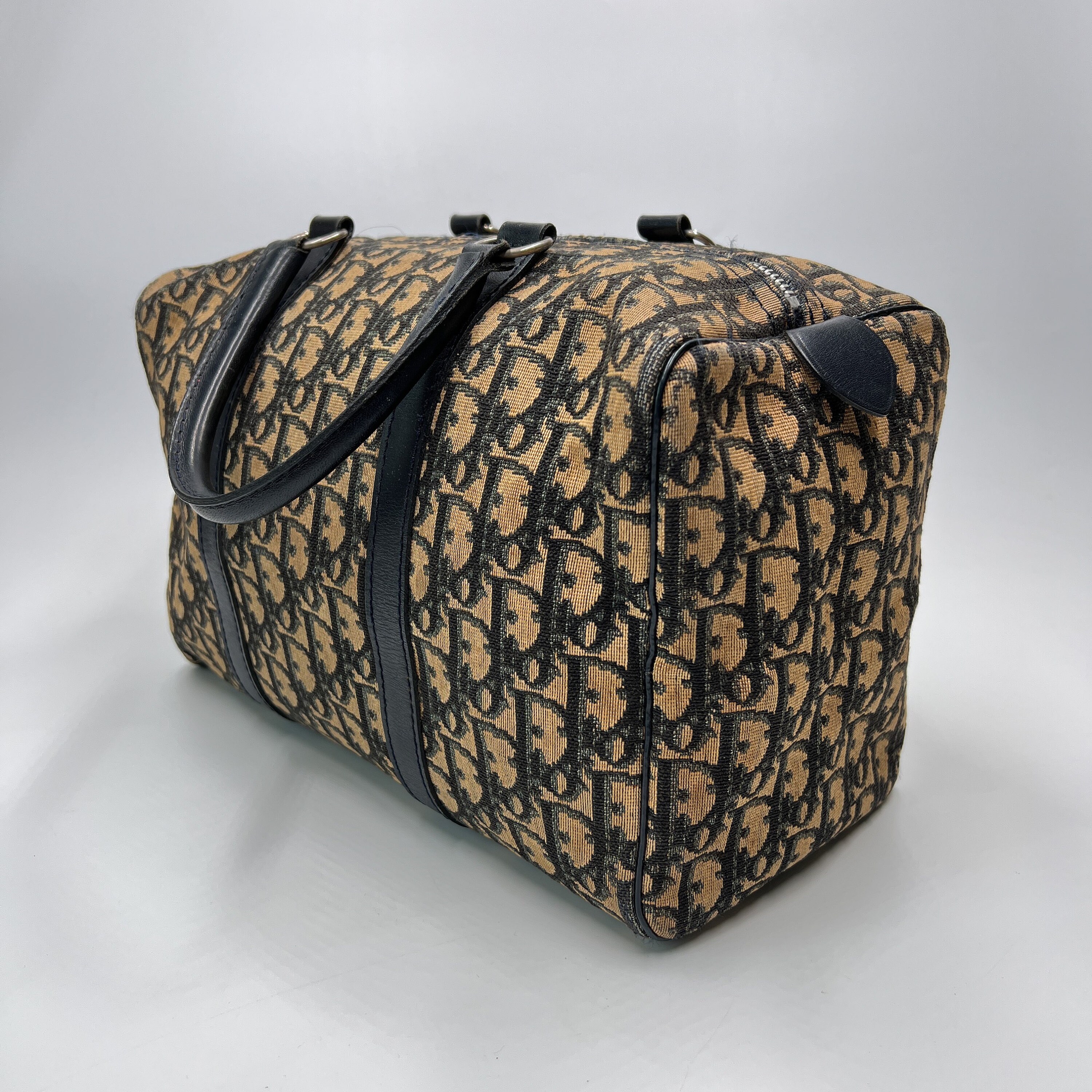 Shop Christian Dior Boston Bags (1ADDU114DOS_H30Q) by Stay-Gold.Japan