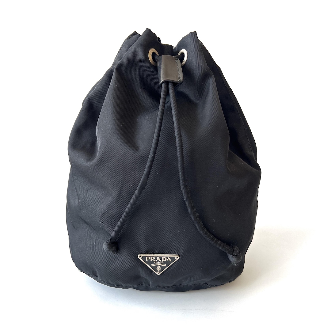 PRADA 本物ヴィンテージ ブラック ミニ ドローストリング ポーチ