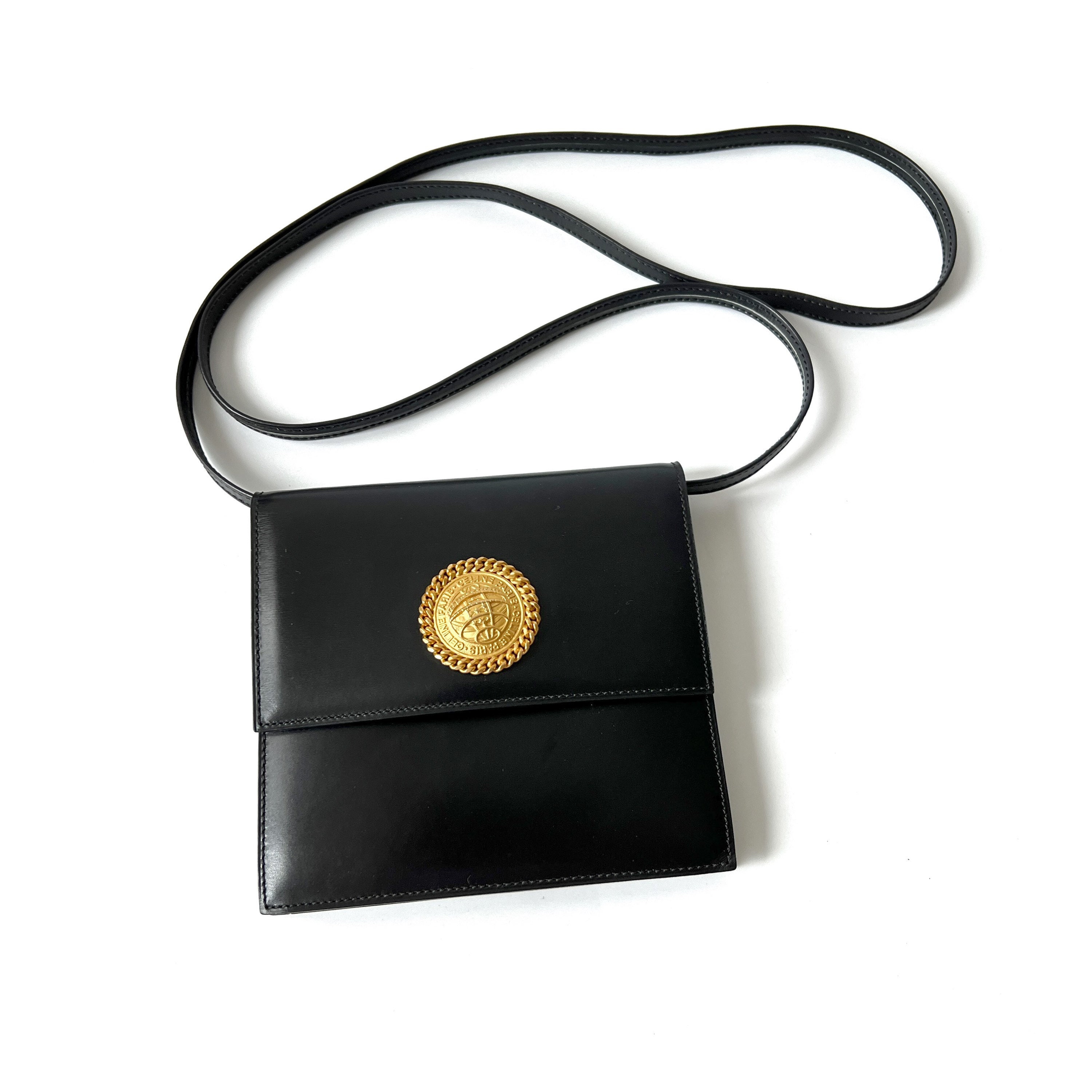 Cel. wallet on strap tan 38,800.- Cel. round coin purse tan kept unused  10,800.- #tammy_brandlover #tammybrandlover #brandlovercafe