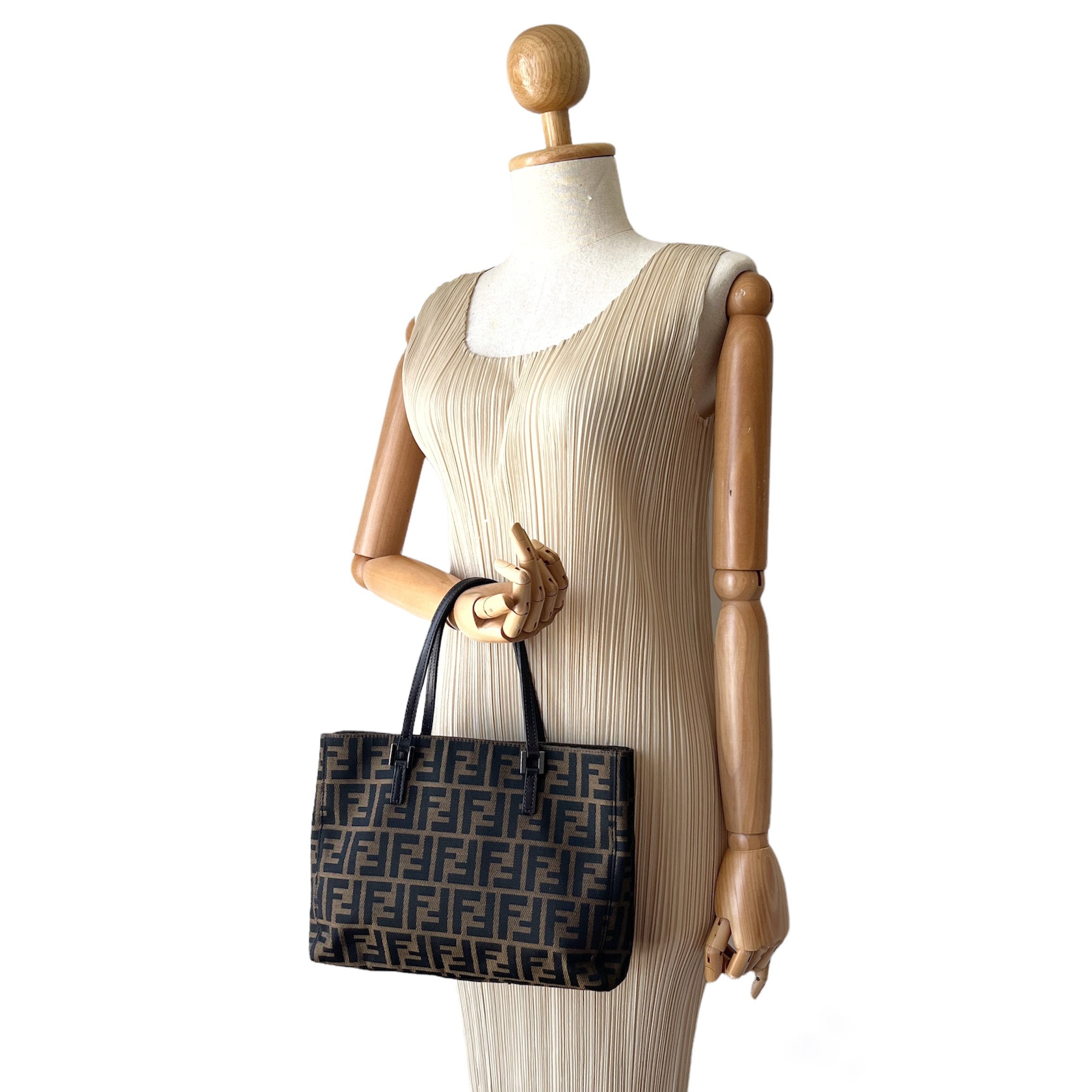 FENDI 本物ヴィンテージズッカスモールハンドバッグ - Etsy 日本