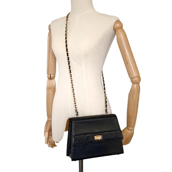 CHANEL Authentic Vintage 1989-1991 Trapezoid Flap Lock Bag 